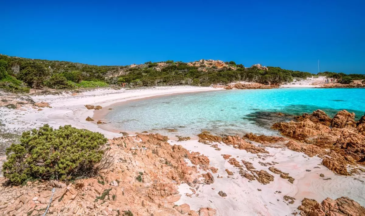 Spiaggia Rosa di Budelli - Credits: SardegnaTurismo - foto Marcello Chiodino